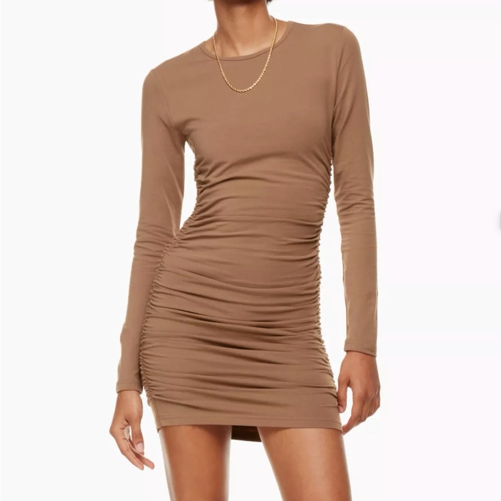 Aritzia Malibu chill crew neck long sleeve dress (WHITE)
